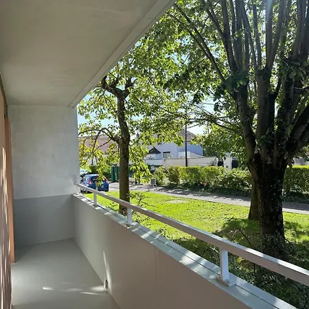 Au Clair De Lune Luxury And Modernity