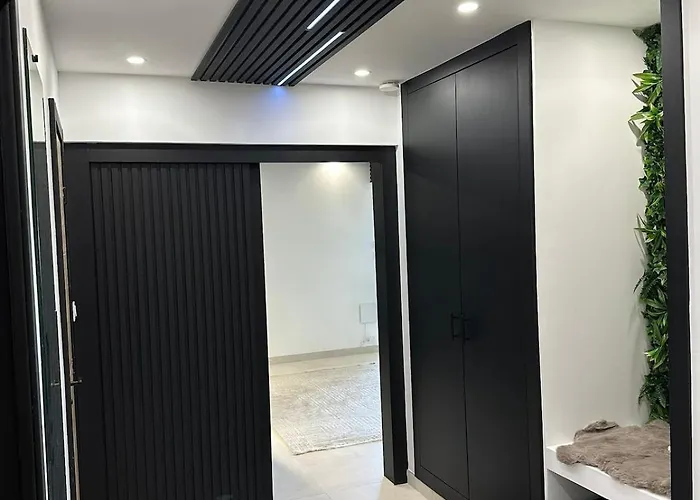 Au Clair De Lune Luxury And Modernity